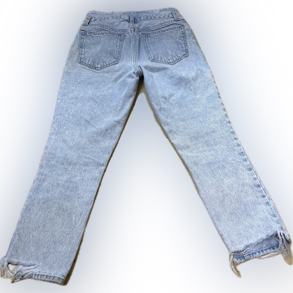 Abercrombie & Fitch Women’s High Rise Mom Jeans. Size 26/ 2R - Picture 6 of 14